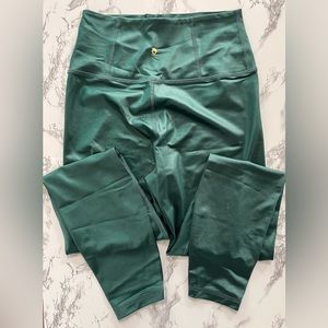 Spiritual Gangster “Ada wet look” leggings